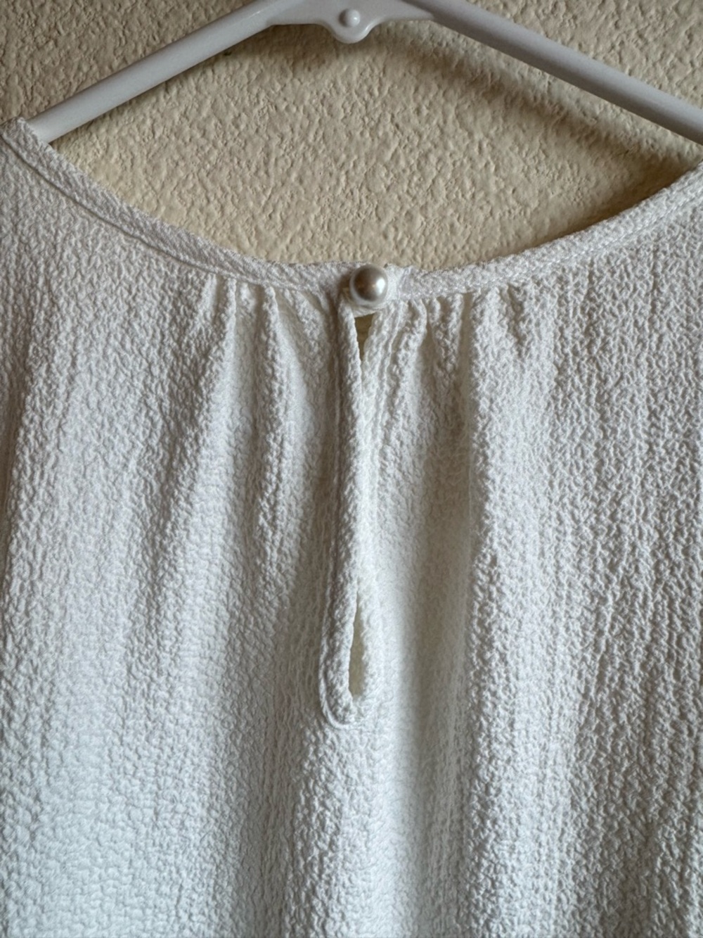 Zena Textured White Ruffle Sleeve Top - Picture 5 of 6